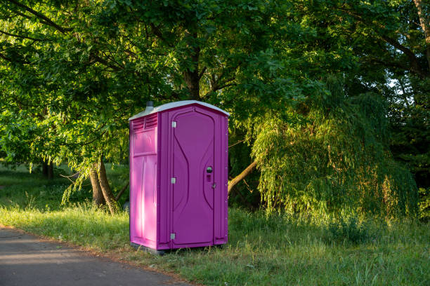 Portable Toilet Options We Offer in Hueytown, AL